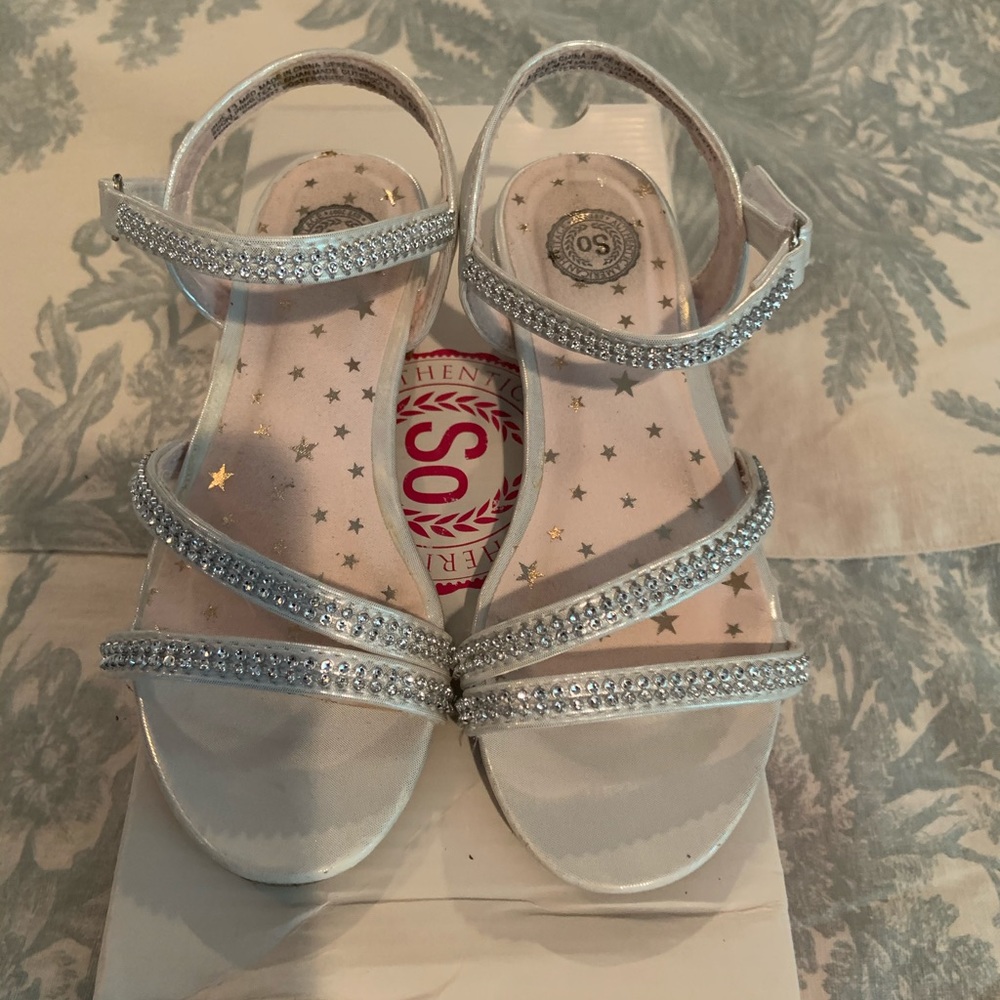 SO girls sandals white size 13
